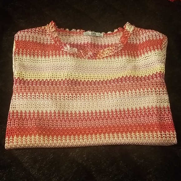 3/$15🚨WAS. $39  ZARA Colorful Loose Knit Ruffled Top Med - Picture 14 of 16
